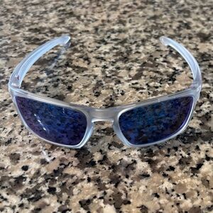 Oakley Kids Sunglasses with Blue Lenses